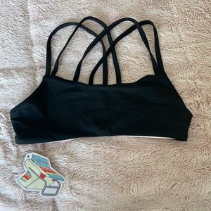 NWT Jolyn Fendricks Top size Medium